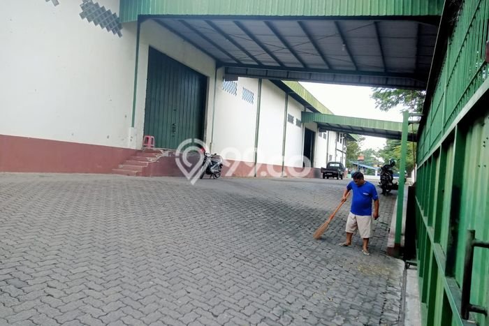Gudang untuk Disewa di Pusat Semarang Luas Bangunan 1800m2 Gudang untuk Disewa di Pusat Semarang Luas Bangunan 1800m2