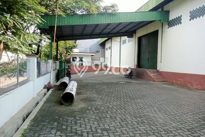Gudang untuk Disewa di Pusat Semarang Luas Bangunan 1800m2 Gudang untuk Disewa di Pusat Semarang Luas Bangunan 1800m2