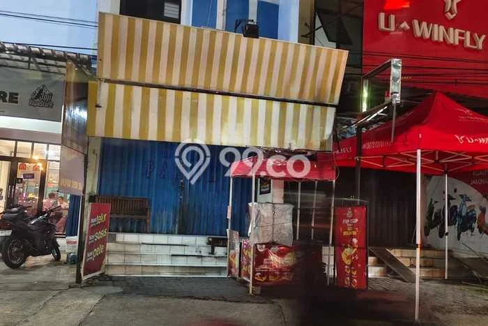 Ruko Bagus Dijual LB 130m2 Lokasi Strategis Semarang Area Cocok untuk Bisnis Ruko Bagus Dijual LB 130m2 Lokasi Strategis Semarang Area Cocok untuk Bisnis