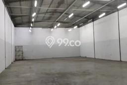 Gudang Strategis di Daan Mogot, Luas 456m², Jalan Utama, Berkembang Gudang Strategis di Daan Mogot, Luas 456m², Jalan Utama, Berkembang