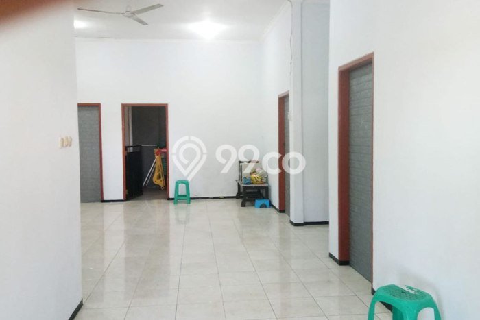 Rumah Nyaman area Mulyorejo, 2 KM, Area Strategis, LT 192m2m² LB 192m2m² Rumah Nyaman area Mulyorejo, 2 KM, Area Strategis, LT 192m2m² LB 192m2m²