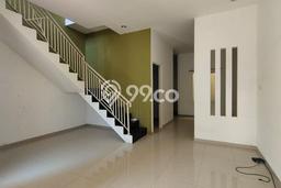 Rumah area Sukolilo, Dekat Stasiun, 3 KM, Luas 96m2m² LB 140m2m² Rumah area Sukolilo, Dekat Stasiun, 3 KM, Luas 96m2m² LB 140m2m²