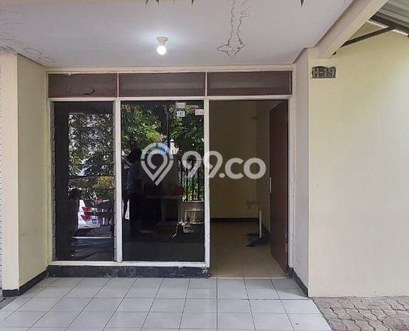 Rumah Bagus Siap Huni Di Sukolilo Luas 160m2 Lokasi Strategis Rumah Bagus Siap Huni Di Sukolilo Luas 160m2 Lokasi Strategis