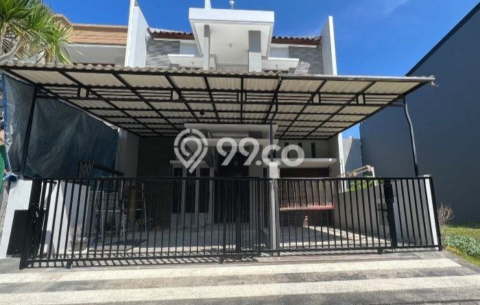 KESEMPATAN TERBAIK! Rumah area Pakuwon City, 3 KM, Siap Huni, Luas 144m2m² Bangunan 220m2m² KESEMPATAN TERBAIK! Rumah area Pakuwon City, 3 KM, Siap Huni, Luas 144m2m² Bangunan 220m2m²