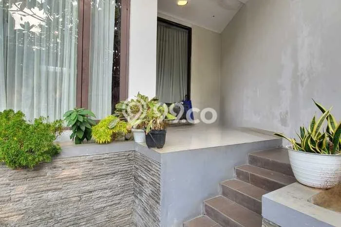 Rumah sewa siap pakai 5 Kamar Tidur di Bintaro, Tangerang Selatan Rumah sewa siap pakai 5 Kamar Tidur di Bintaro, Tangerang Selatan