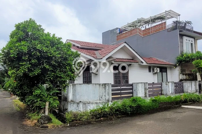 Dijual Hunian Rumah Nyaman 3 KT di Bintaro, Tangerang Selatan Dijual Hunian Rumah Nyaman 3 KT di Bintaro, Tangerang Selatan