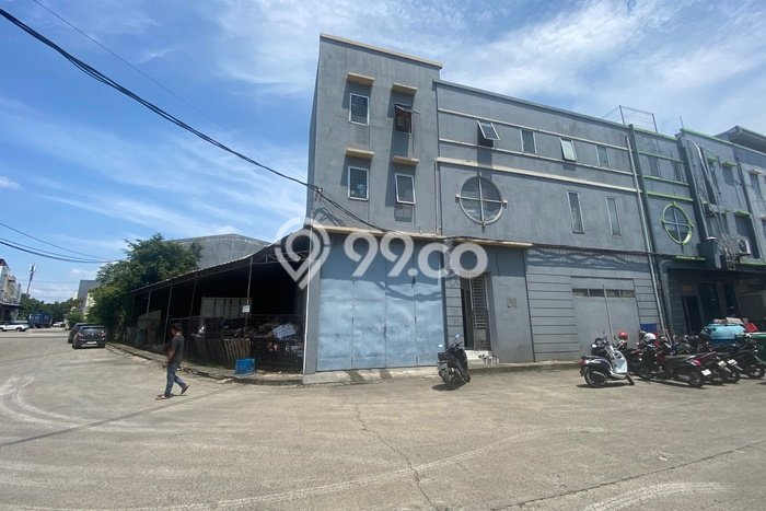 Unit Gudang Dijual di Jakarta Utara LT 517m2 & LB 517m2 Unit Gudang Dijual di Jakarta Utara LT 517m2 & LB 517m2