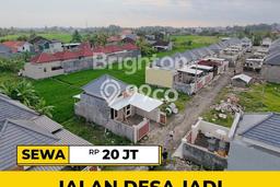DREAM HOME! Rumah di Kediri, 1 KM, Bebas Banjir, LT 100m² Bangunan 70m² DREAM HOME! Rumah di Kediri, 1 KM, Bebas Banjir, LT 100m² Bangunan 70m²