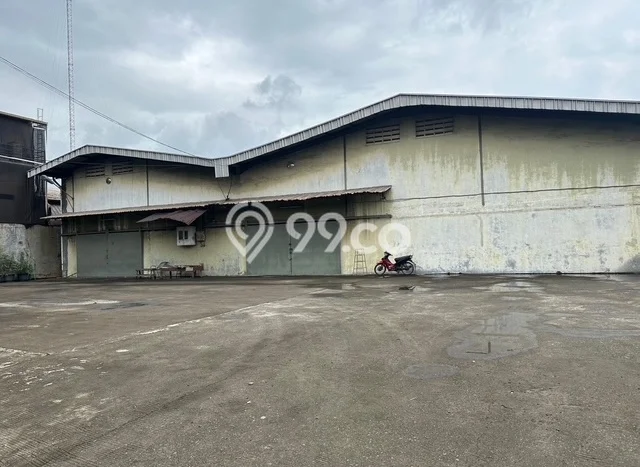 Gudang Disewa di Jakarta Barat dengan LB 540m2 Area Komersial Ramai Gudang Disewa di Jakarta Barat dengan LB 540m2 Area Komersial Ramai