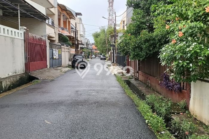 Rumah Luas Asri 3 KT Siap Huni di Duri Kepa Jakarta Barat Rumah Luas Asri 3 KT Siap Huni di Duri Kepa Jakarta Barat