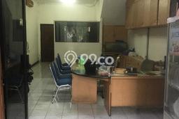 Ruko Lokasi Premium di Roxy, Luas 202m2m², Jalan Utama Ruko Lokasi Premium di Roxy, Luas 202m2m², Jalan Utama