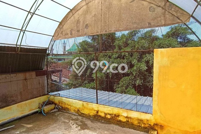 Ruko Dijual di Klojen Malang dengan Luas Bangunan 230m2 Ruko Dijual di Klojen Malang dengan Luas Bangunan 230m2