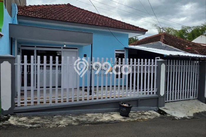 Lokasi strategis! Rumah siap pakai dikontrakkan di Blimbing LB 120m2 Lokasi strategis! Rumah siap pakai dikontrakkan di Blimbing LB 120m2