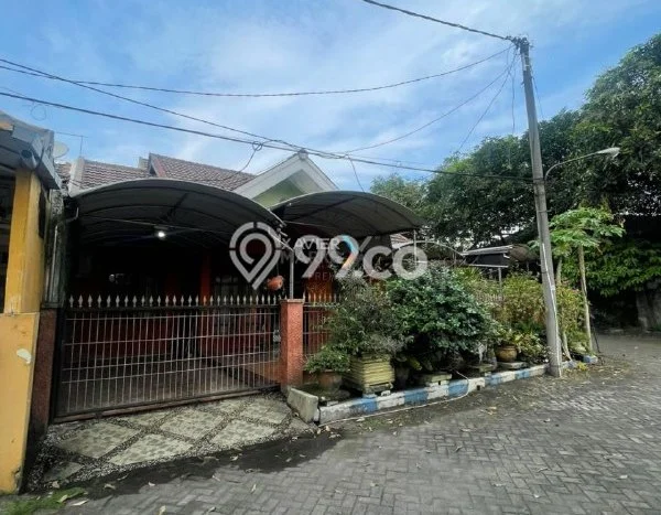 Rumah Modern Minimalis 5 Kamar Siap Huni di Taman Rumah Modern Minimalis 5 Kamar Siap Huni di Taman