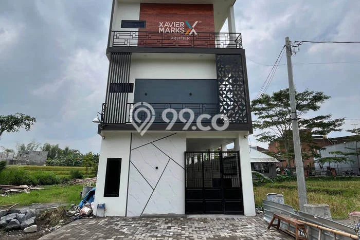 Rumah Kost untuk Dijual di Lowokwaru dengan 30 KT, 30 KM, Luas 500m2 Rumah Kost untuk Dijual di Lowokwaru dengan 30 KT, 30 KM, Luas 500m2