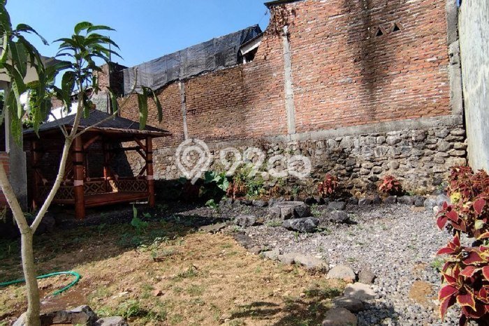Vila Tenang di Kedungkandang, Dimensi 200m2m², Dekat ke berbagai kebutuhan Vila Tenang di Kedungkandang, Dimensi 200m2m², Dekat ke berbagai kebutuhan