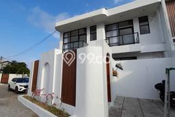 Disewakan! Rumah 3 Kamar Tidur &
3 Kamar Mandi di Nusa Dua, Badung Disewakan! Rumah 3 Kamar Tidur &
3 Kamar Mandi di Nusa Dua, Badung