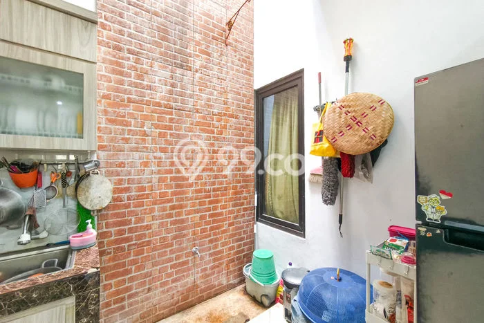 For Sale Hunian Rumah Terawat 3 Kamar di Bintaro, Tangerang Selatan For Sale Hunian Rumah Terawat 3 Kamar di Bintaro, Tangerang Selatan