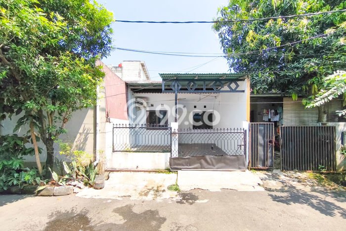 Jual Rumah Bagus Siap Huni LB 40m2 di Setu, Tangerang Selatan Jual Rumah Bagus Siap Huni LB 40m2 di Setu, Tangerang Selatan