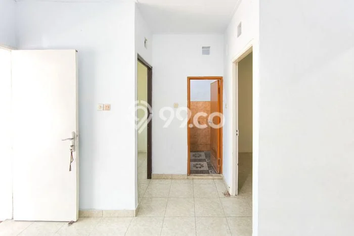 Jual Rumah Bagus Siap Huni LB 40m2 di Setu, Tangerang Selatan Jual Rumah Bagus Siap Huni LB 40m2 di Setu, Tangerang Selatan