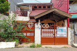 Rumah Luas Asri 5 KT Siap Pakai di Green Lake City Jakarta Barat Rumah Luas Asri 5 KT Siap Pakai di Green Lake City Jakarta Barat