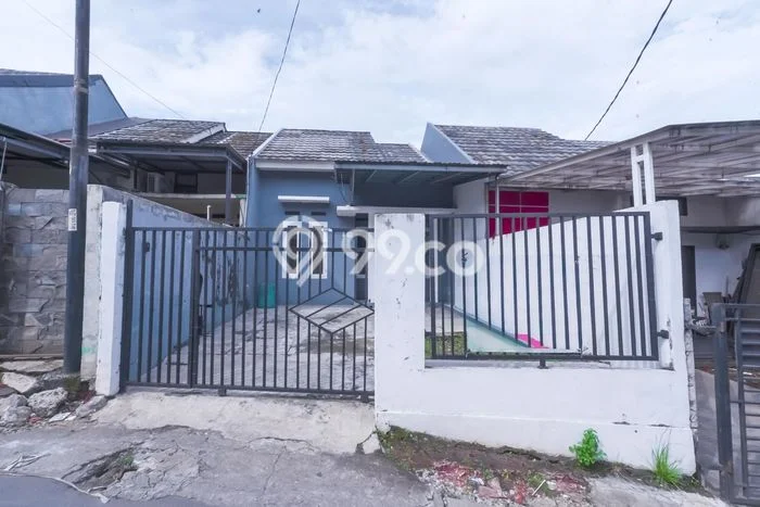 Rumah Sederhana Dijual Lokasi Cilodong 2 Kamar dengan LT 81m2 Rumah Sederhana Dijual Lokasi Cilodong 2 Kamar dengan LT 81m2