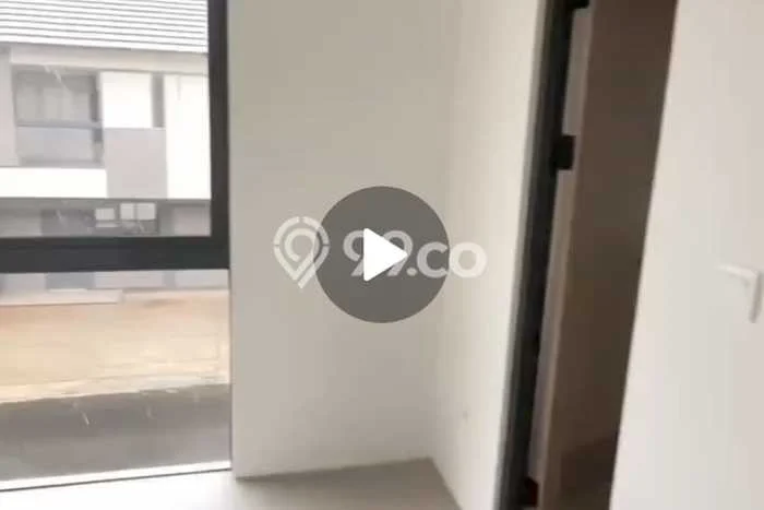 Disewakan Rumah Murah di Gading Serpong Tangerang Punya 3 KT Disewakan Rumah Murah di Gading Serpong Tangerang Punya 3 KT