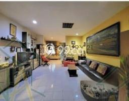 Jual Rumah Luas Megah Dengan View Eksklusif di Jelambar, Jakarta Barat Jual Rumah Luas Megah Dengan View Eksklusif di Jelambar, Jakarta Barat
