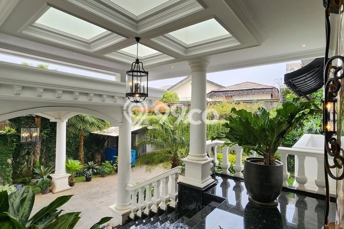 Jual Rumah Luas Megah Dengan View Eksklusif di Kemang, Jakarta Selatan Jual Rumah Luas Megah Dengan View Eksklusif di Kemang, Jakarta Selatan