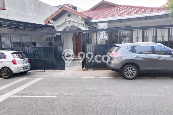 Dijual Rumah Kost di Kemanggisan, Jakarta Barat, 17 KT, 8 KM, Bangunan 453m2 Dijual Rumah Kost di Kemanggisan, Jakarta Barat, 17 KT, 8 KM, Bangunan 453m2