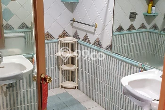 Untuk Dijual! Ruko di Mangga Besar Jakarta Barat LT 90m2 / LB 245m2 Kawasan Bisnis Untuk Dijual! Ruko di Mangga Besar Jakarta Barat LT 90m2 / LB 245m2 Kawasan Bisnis
