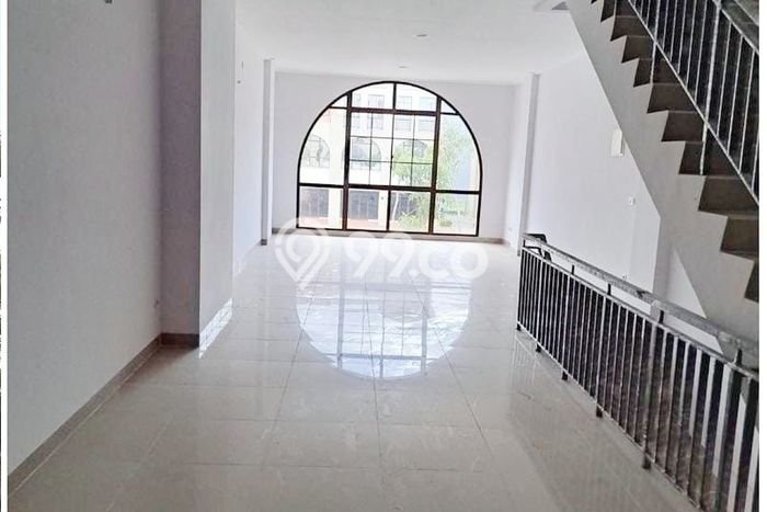 Ruko Disewakan di Area Ramai Kelapa Gading, Jakarta Utara Ruko Disewakan di Area Ramai Kelapa Gading, Jakarta Utara