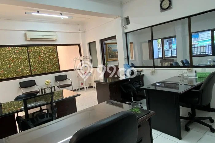 Ready to Use! Luxury House LT 512m2 Desain Elegan di Kota Ready to Use! Luxury House LT 512m2 Desain Elegan di Kota