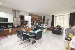 Siap Huni Rumah Mewah 3 Kamar di Kemayoran Dekat ke Mana Pun Siap Huni Rumah Mewah 3 Kamar di Kemayoran Dekat ke Mana Pun