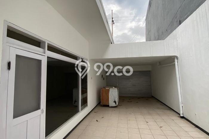 Rumah Siap Disurvey lokasi Mulyorejo, Surabaya, Luas 360m2m² LB 301m2m² Rumah Siap Disurvey lokasi Mulyorejo, Surabaya, Luas 360m2m² LB 301m2m²