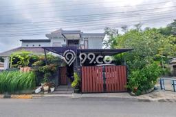 For Sale Rumah 5 Kamar Lokasi Strategis Bagus dan Strategis di Sidoarjo For Sale Rumah 5 Kamar Lokasi Strategis Bagus dan Strategis di Sidoarjo