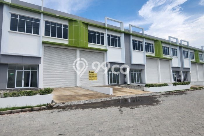 Gudang disewakan lokasi strategis Manyar Gresik 252m2 Gudang disewakan lokasi strategis Manyar Gresik 252m2