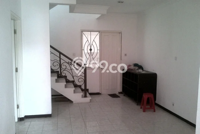 Jarang Ada! Rumah Kontrakan 4 Kamar Nyaman Siap Huni Pakuwon City Jarang Ada! Rumah Kontrakan 4 Kamar Nyaman Siap Huni Pakuwon City