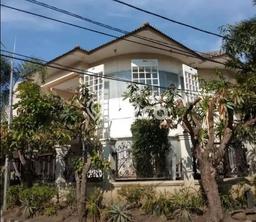 Dijual Hunian Mewah dengan Fasilitas Sekitar Lengkap di Jambangan, Surabaya Dijual Hunian Mewah dengan Fasilitas Sekitar Lengkap di Jambangan, Surabaya