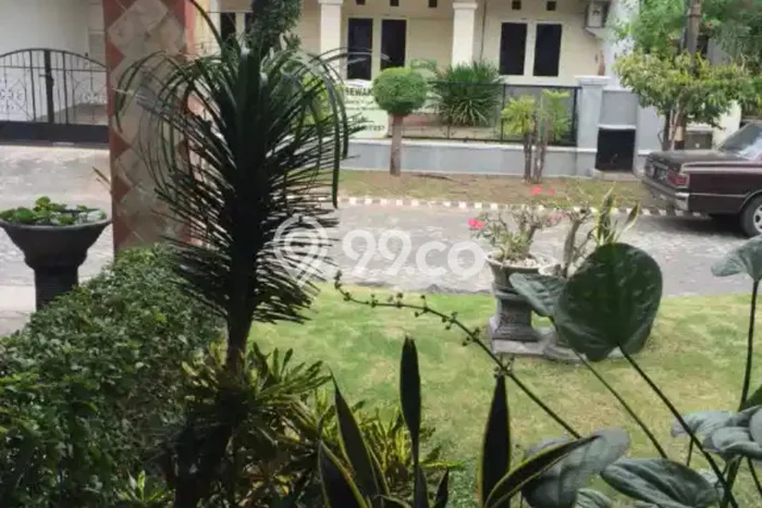 Jual Rumah Bagus Siap Huni LB 190m2 di Waru, Sidoarjo Jual Rumah Bagus Siap Huni LB 190m2 di Waru, Sidoarjo