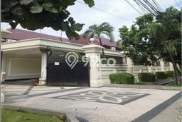 Hunian Mewah Dijual LT 1410m2 di Wonocolo, Surabaya Hunian Mewah Dijual LT 1410m2 di Wonocolo, Surabaya