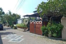 For Sale Rumah 5 Kamar Lokasi Ideal Bagus dan Strategis di Sidoarjo For Sale Rumah 5 Kamar Lokasi Ideal Bagus dan Strategis di Sidoarjo