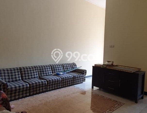 For Sale Rumah 4 Kamar Lokasi Ideal Nyaman dan Strategis di Sidoarjo For Sale Rumah 4 Kamar Lokasi Ideal Nyaman dan Strategis di Sidoarjo