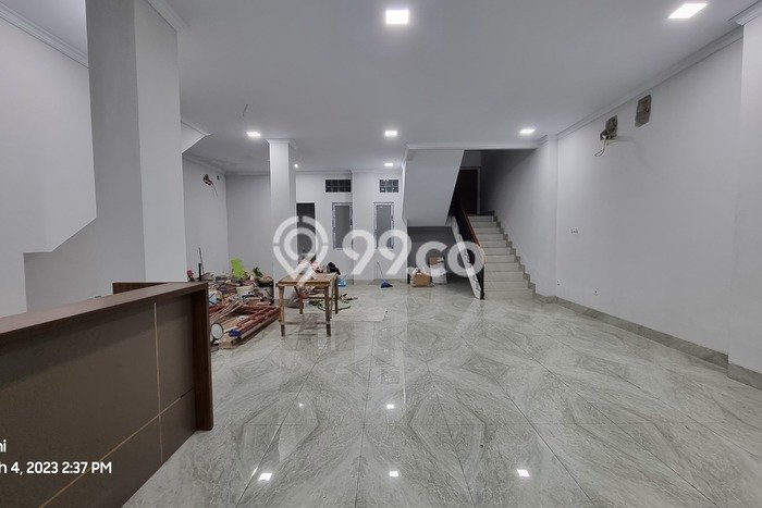 Ruko Dijual di Prime Area Jakarta Timur Luas 300m2 Ruko Dijual di Prime Area Jakarta Timur Luas 300m2