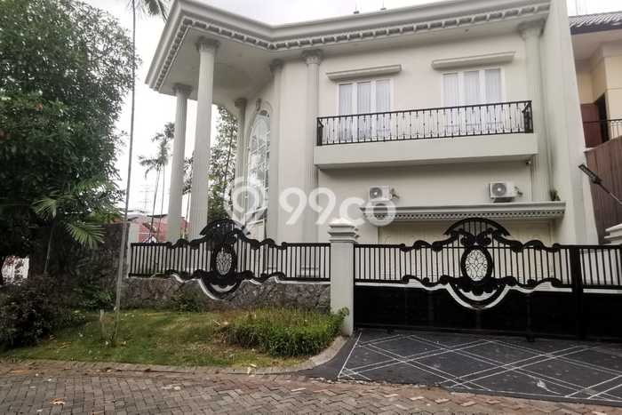 Hunian Mewah LB 299m2 Siap Huni Desain Elegan di Pakuwon, Surabaya Hunian Mewah LB 299m2 Siap Huni Desain Elegan di Pakuwon, Surabaya