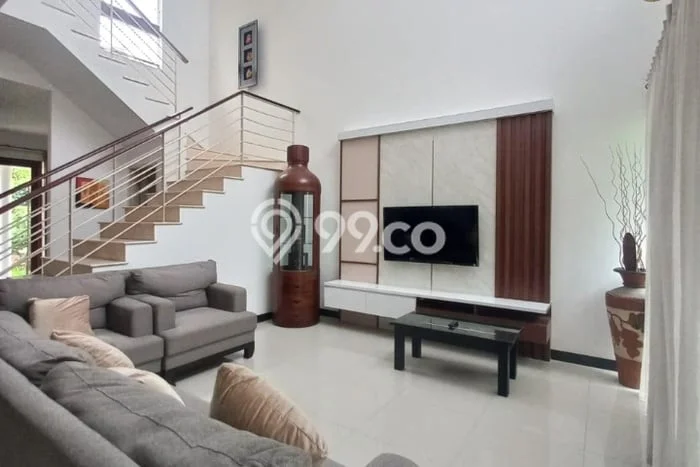 Rumah Cantik Siap Huni Di Wiyung Luas 275m2 Aman Rumah Cantik Siap Huni Di Wiyung Luas 275m2 Aman