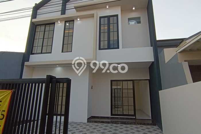 Dijual Hunian Rumah Nyaman 4 Kamar di Mulyosari, Surabaya Dijual Hunian Rumah Nyaman 4 Kamar di Mulyosari, Surabaya