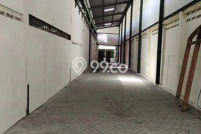 Gudang Dijual di Surabaya LT 1750m2 & LB 1300m2 Lokasi Terbaik! Gudang Dijual di Surabaya LT 1750m2 & LB 1300m2 Lokasi Terbaik!