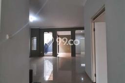 Rumah kawasan Holis Cigondewah, Bandung, LT 190m² LB 170m² Rumah kawasan Holis Cigondewah, Bandung, LT 190m² LB 170m²