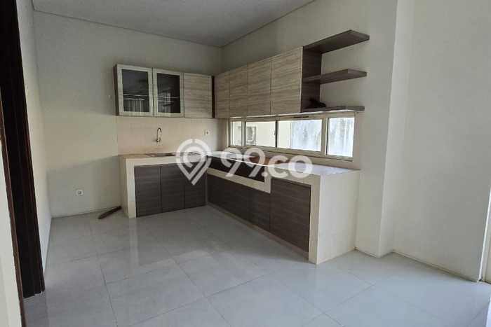 Rumah 4 KT 3 KM di Area Premium , Bandung Rumah 4 KT 3 KM di Area Premium , Bandung